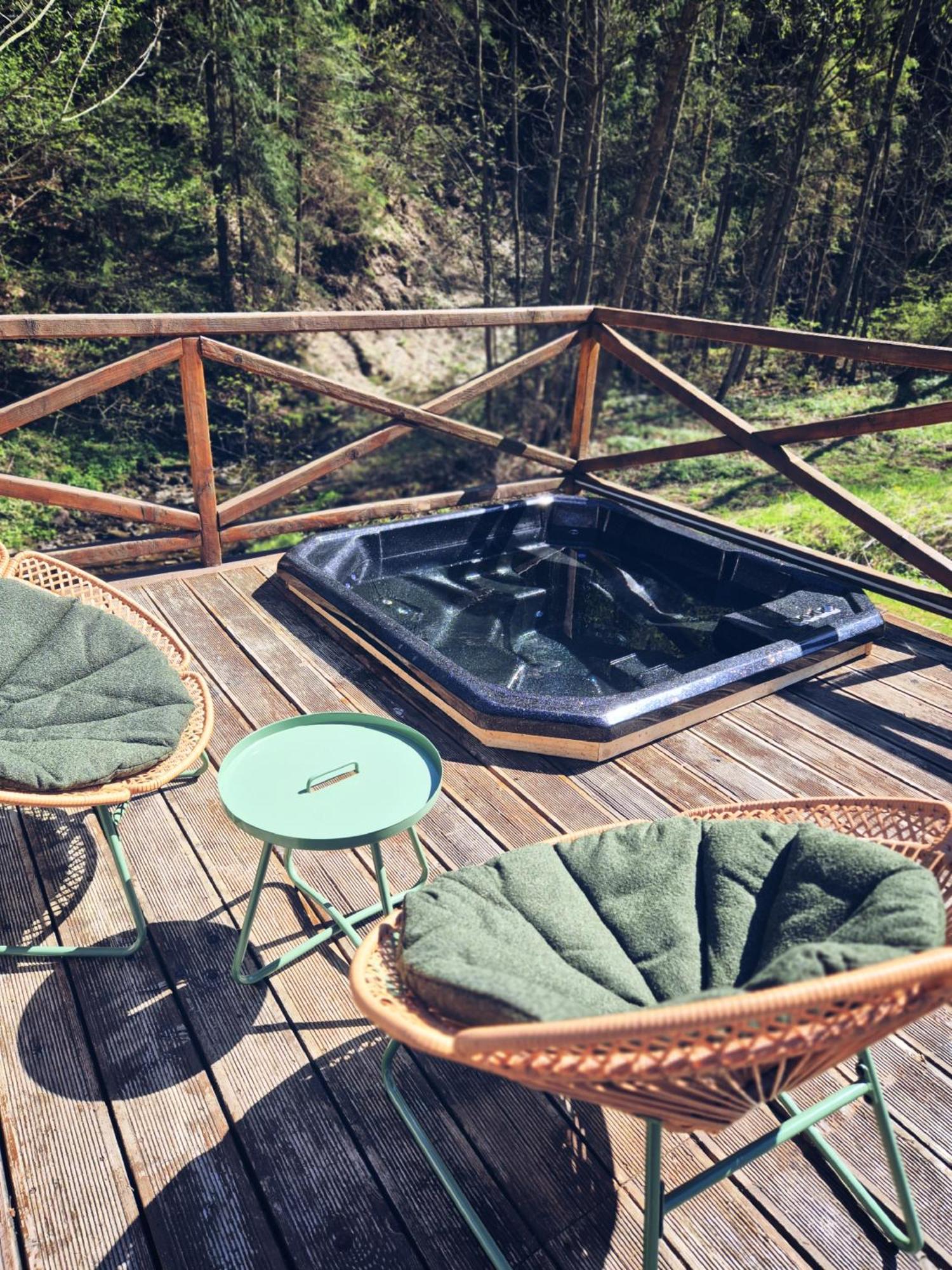 U Parow Sauna & Jacuzzi
